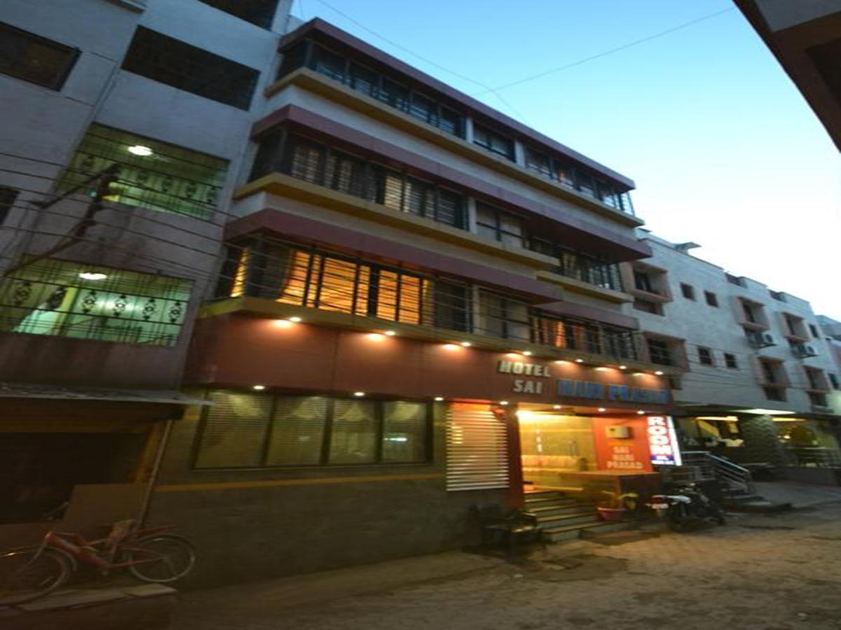 Hotel Sai Hari Prasad Shirdi Eksteriør billede