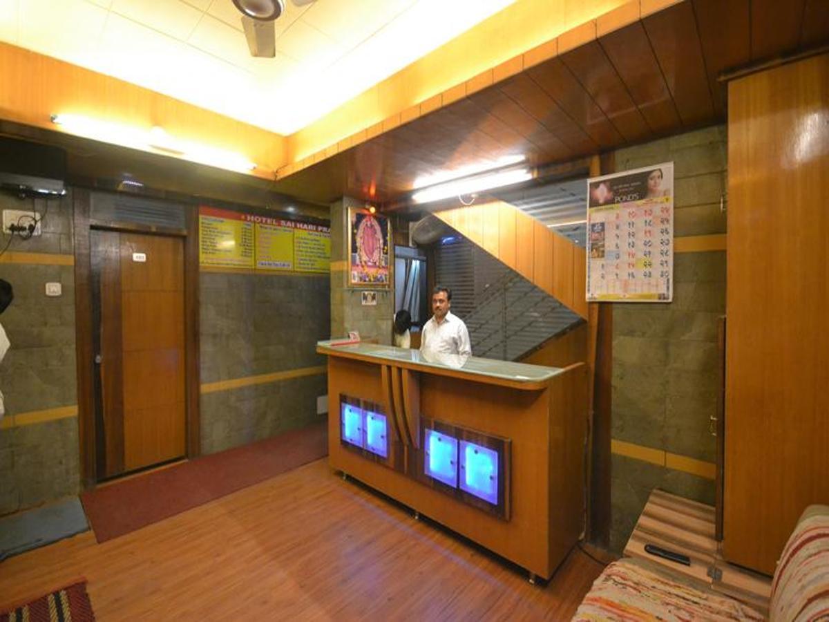 Hotel Sai Hari Prasad Shirdi Eksteriør billede